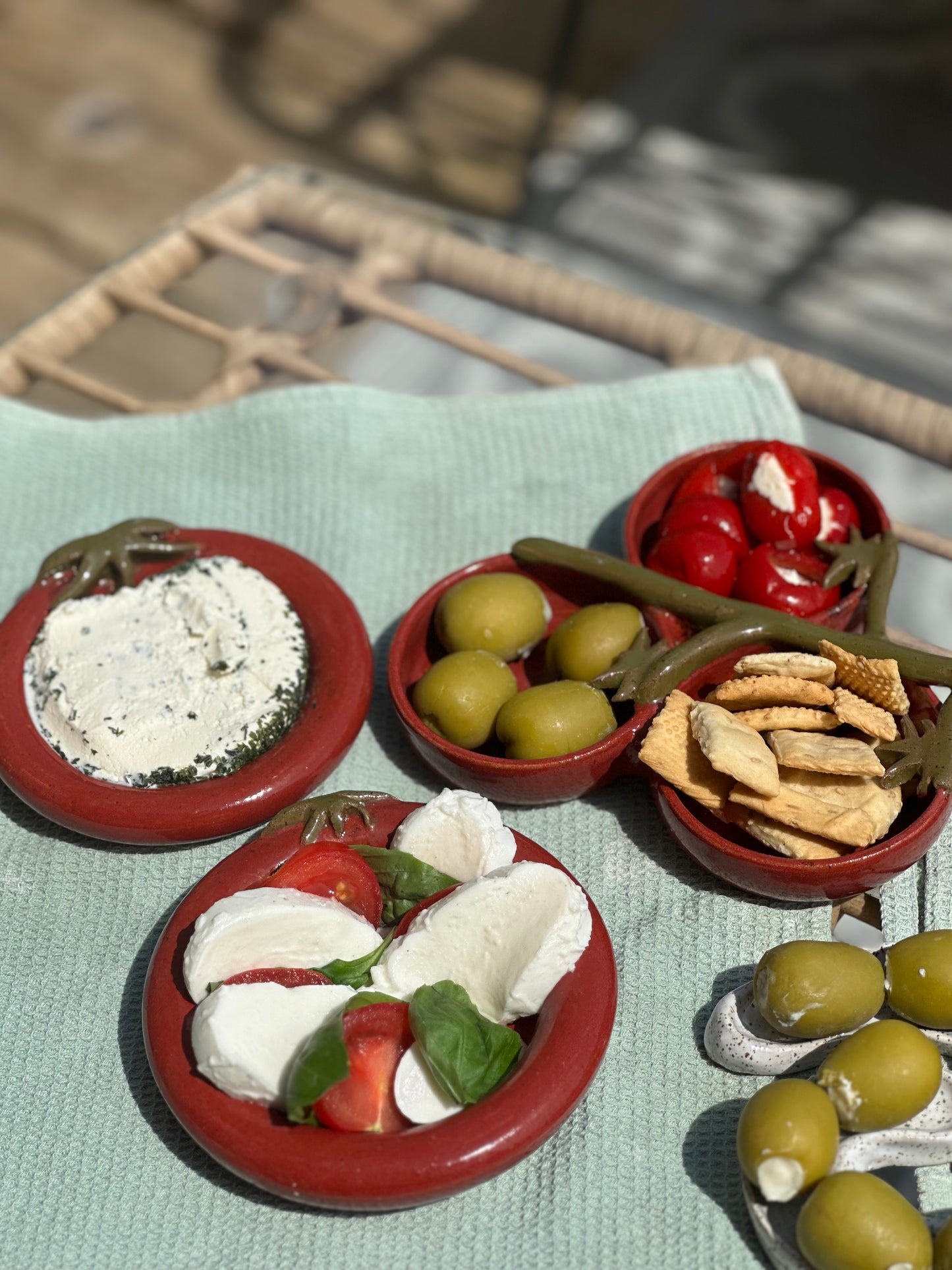 PRE-ORDER Tomato Vine trio snack plate