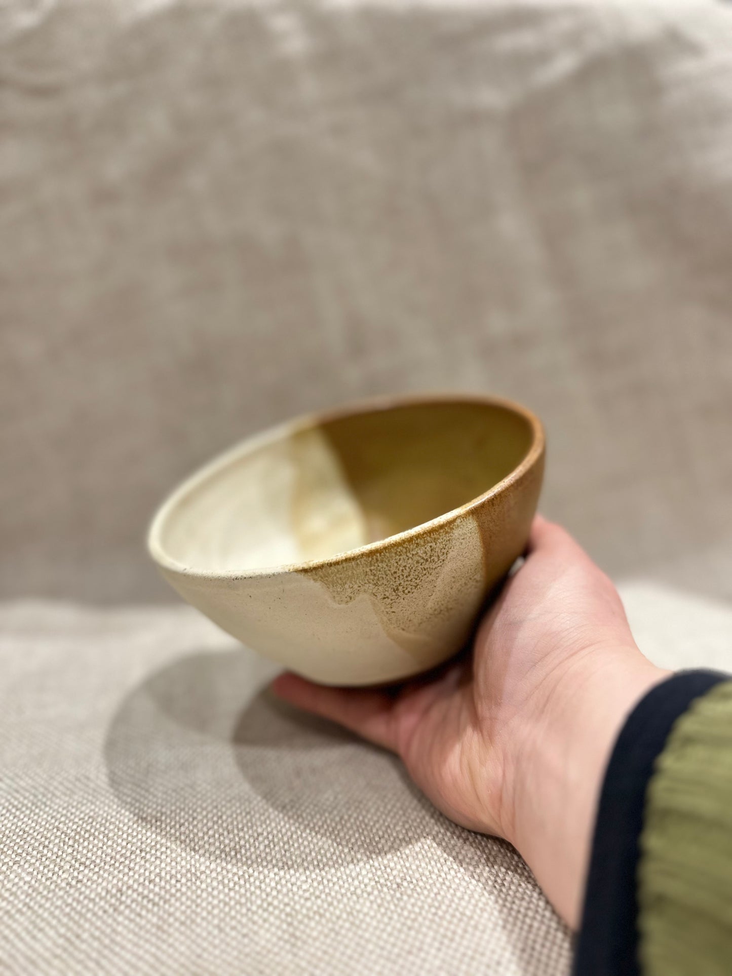 Small brown/white snack bowl